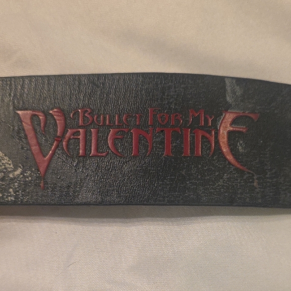 Bullet For My Valentine Leather Cuff with Red Logo - Picture 2 of 2